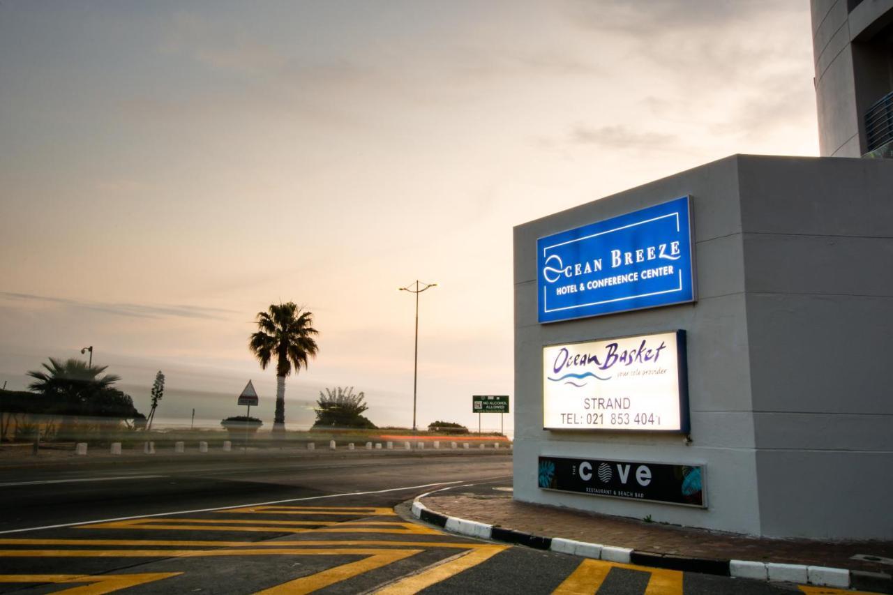 Ocean Breeze Hotel Strand Buitenkant foto