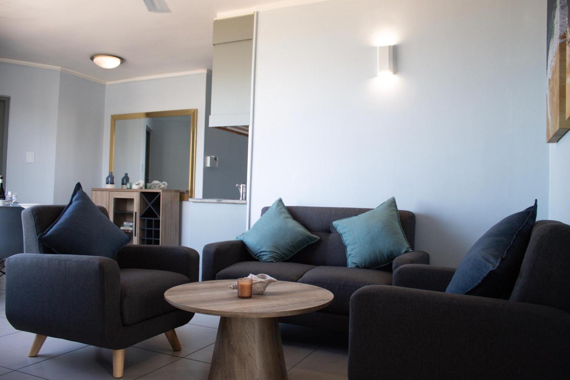 Ocean Breeze Hotel Strand Buitenkant foto